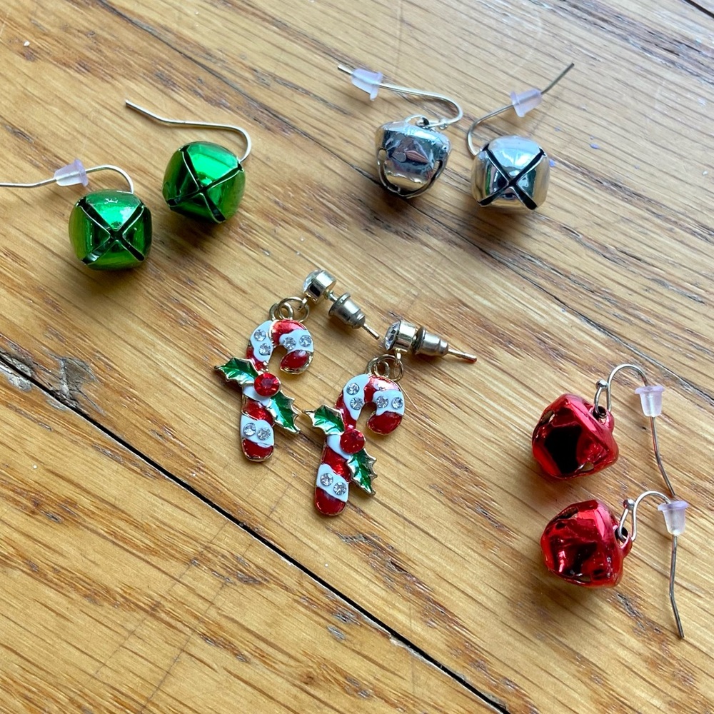 LAST CHANCE Bundle of Christmas Earrings - Picture 2 of 7